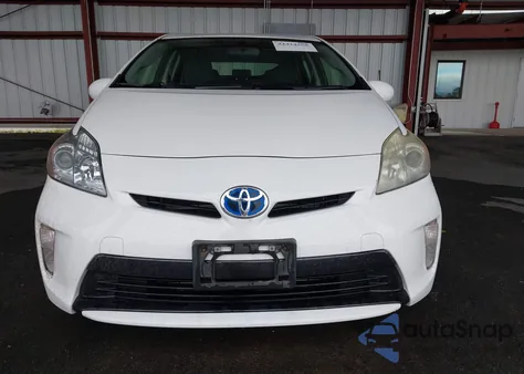2013 Toyota Prius Two z USA, uszkodzony, nr VIN JTDKN3DU0D5577256
